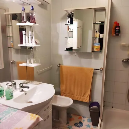 Ruhiges Zimmer In Guter Lage In Wien Zewnętrze zdjęcie